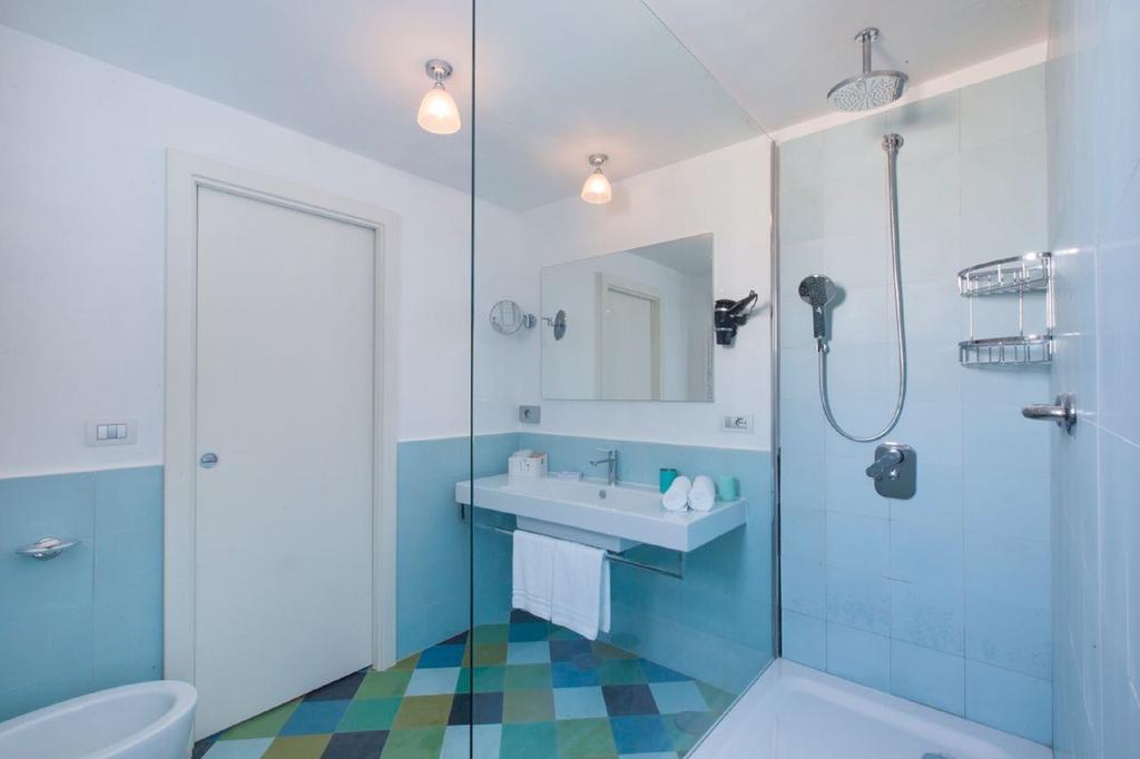 Estate4Home - La Grotta Azzurra Соренто Екстериор снимка